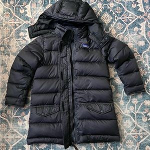 Patagonia girls warm black jacket